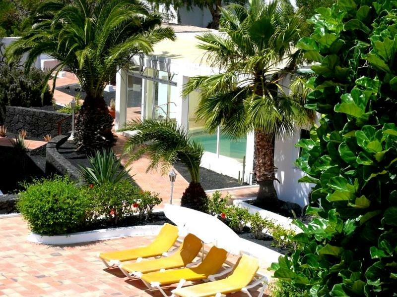 Apartamentos Tamarindos Puerto del Carmen  Exterior photo